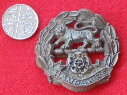 WW11 Plastic Cap Badge - Hampshire Regiment