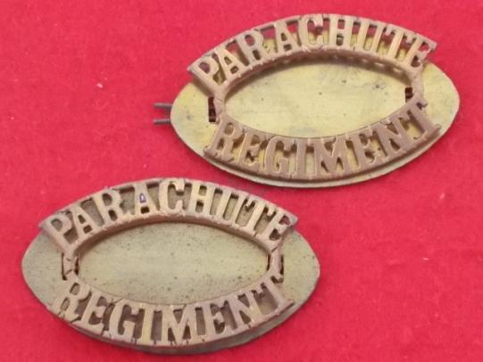 Pair Shoulder Titles - Parachute Regiment