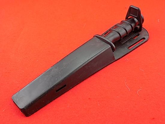 Naval Divers Knife in Scabbard