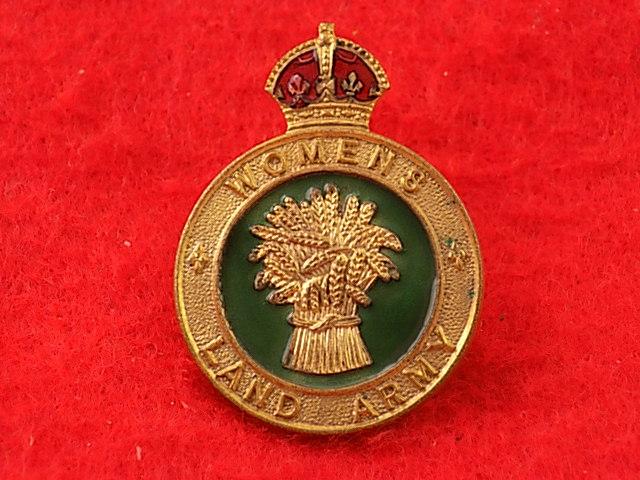 WW11 Pin Badge - Womens Land Army